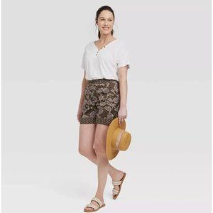 Knox Rose Women’s High Rise Relaxed Fit pull on shorts brown floral M